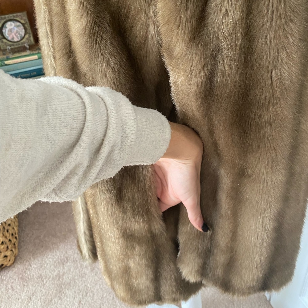 Vintage Faux Fur Coat - Picture 12 of 14